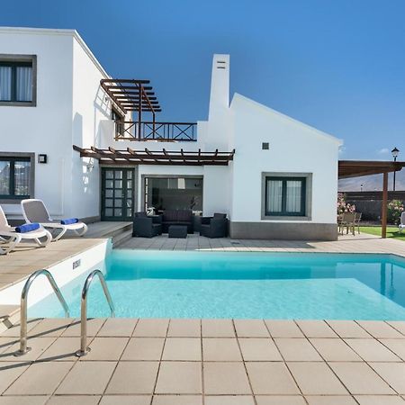 Villas Camelot By Escape Home Playa Blanca  Buitenkant foto