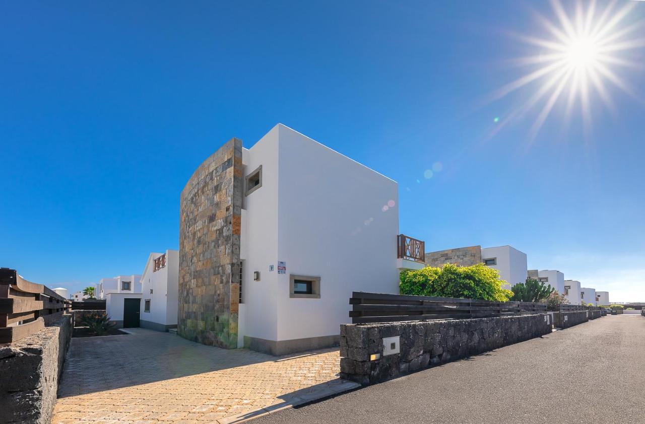 Villas Camelot By Escape Home Playa Blanca  Buitenkant foto